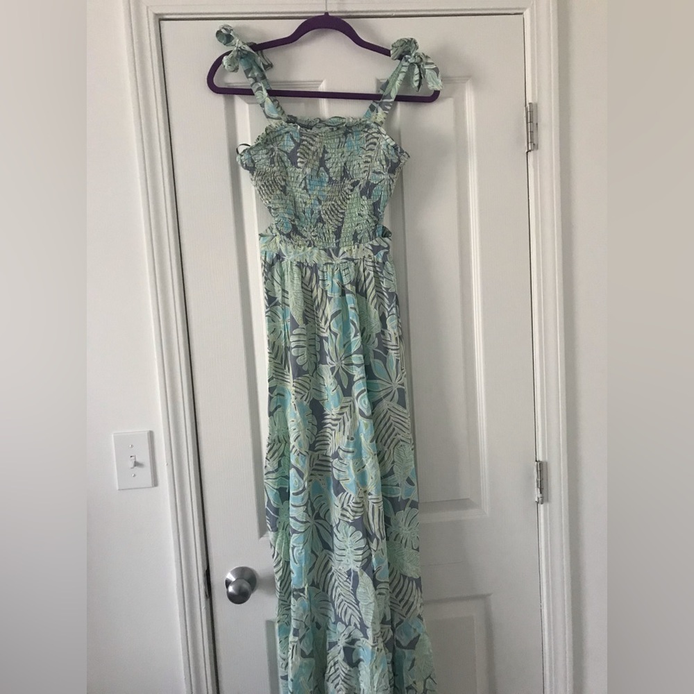 NWOT Summer Maxi Dress